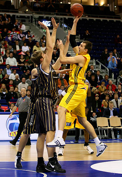 与此同时 与此同时