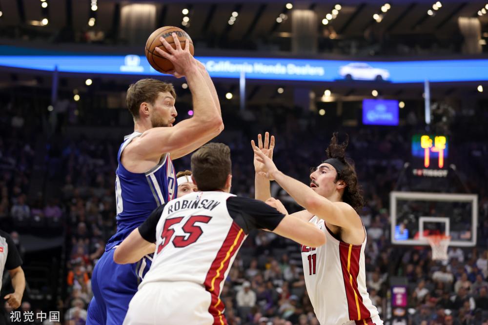 为引进前锋 为引进前锋