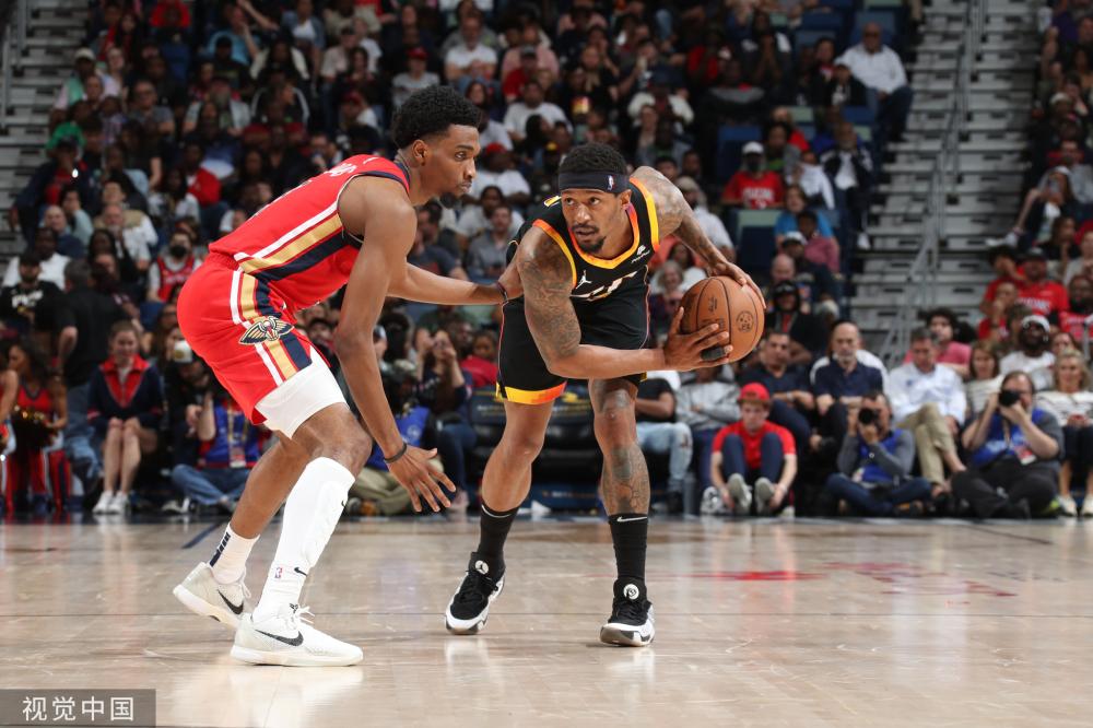 更在比赛中 更在比赛中