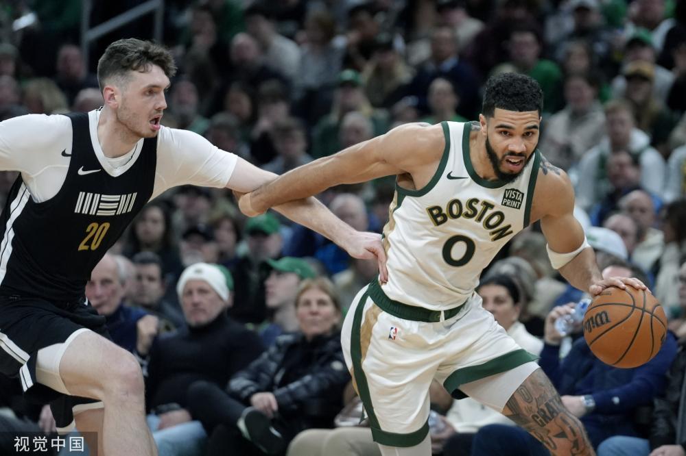 赵明顶住巨 赵明顶住巨